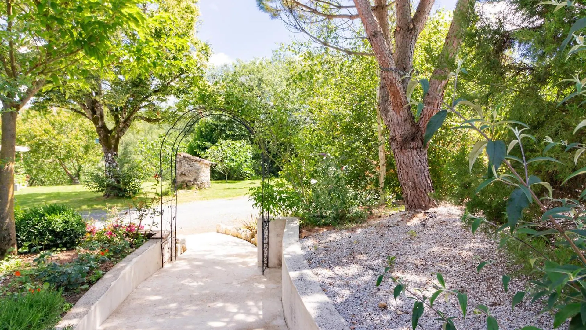 Domaine De La Garenne Ronel Vila 0*,